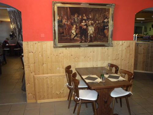Hotel Restaurant Walliser Sonne - image 14