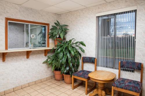 ซูเปอร์ 8 บาย วินด์แฮม เบอร์ลิงตัน (Super 8 By Wyndham Burlington Nc) in เบอร์ลิงตัน (NC)