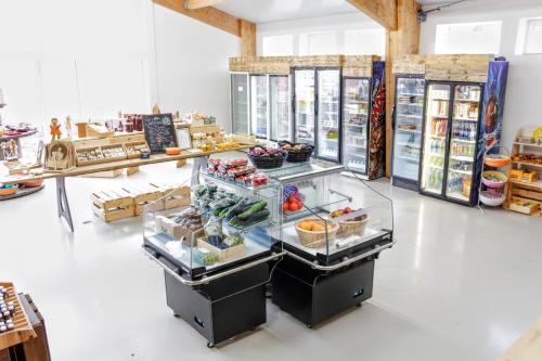 Shops, Veghus Guesthouse in Hveragerdi