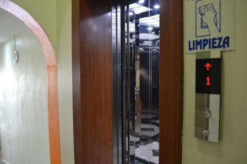 雷纳瑟尔酒店 雷纳瑟尔酒店