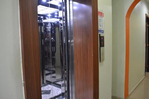 雷纳瑟尔酒店 雷纳瑟尔酒店