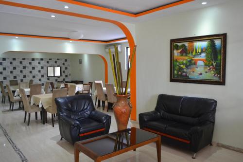 雷纳瑟尔酒店 雷纳瑟尔酒店