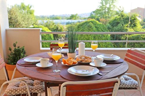  Apartment Blue Eyes, Pension in Žrnovnica