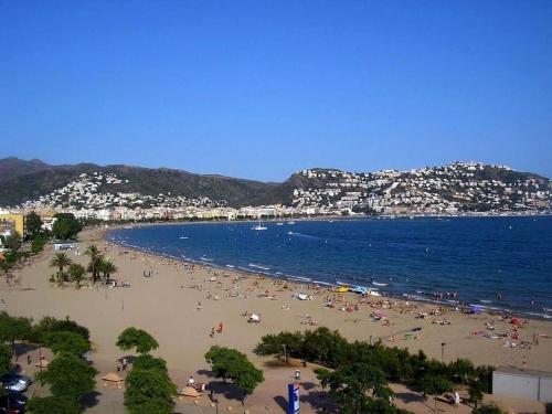 Piscines - Climatisation - Calme - WIFI - Plages - Vue - Bord de mer - Parking