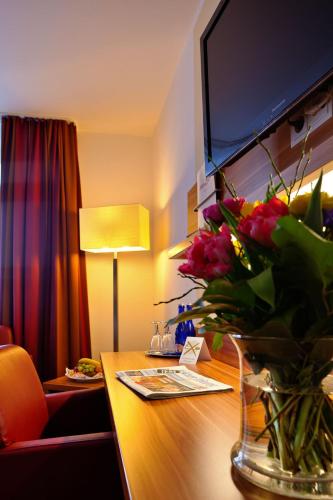 Hotel am Dom - image 12