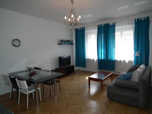 Old Town spacious apartment, Прага (фото 9)