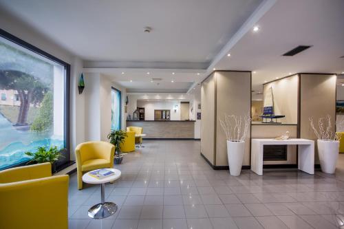 Hotel Riviera 3 Stelle con piscina estiva gratuita e garage a pagamento 4
