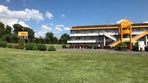 Premiere Classe Angoulême La Couronne Hotel de charme Aignes-et-Puypéroux