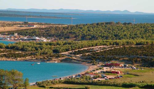 Apartments Loncar-near Zrce beach