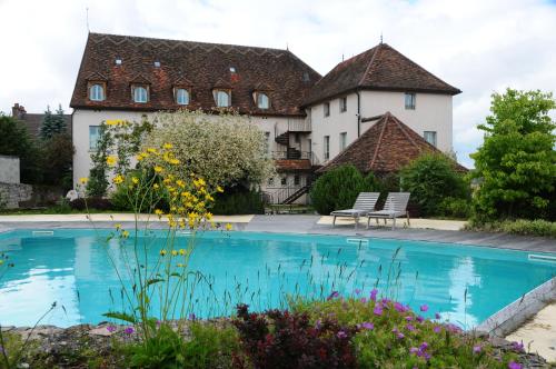 Hostellerie de la Tour d'Auxois - Hôtel - Saulieu