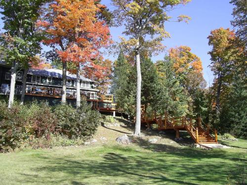 A szálláshely kívülről, Heather Lodge in Blairhampton (ON)