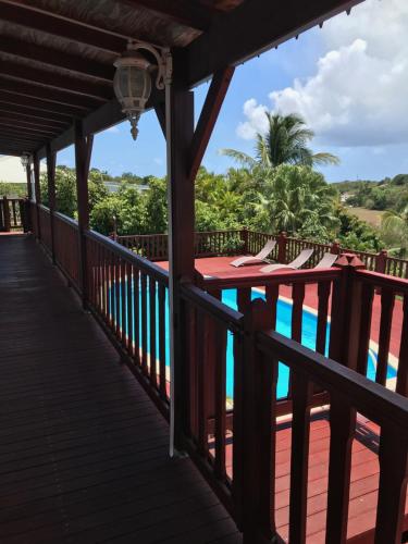 Бассейн , La Colombine in Сант Энн