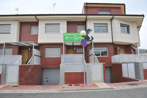 Apartamento Turístico La Casa del Gato - Apartment - Azagra