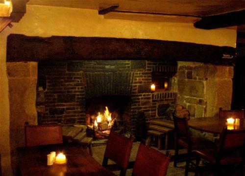 Bar/ Salón, Chequers Inn Hotel in Forest Row