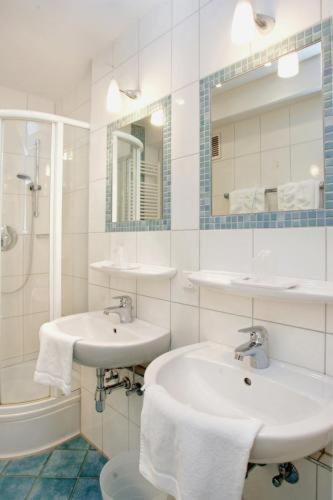 Rheinland Hotel - main image