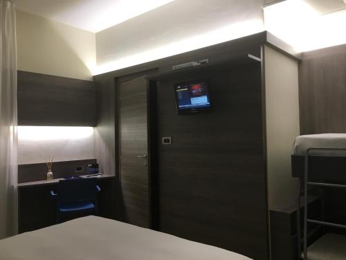 Hotel Mediterranée - image 3