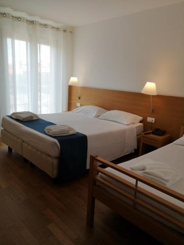 Triple Room with Balcony image 1