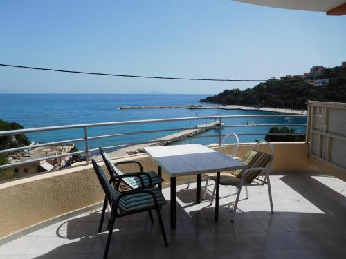 balcon/terasă, Harbour View - Oceanis Apartments in Kefalonia