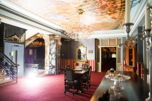 Rekreasjonsfasiliteter, NF Palace Old City Bucharest near Romanian Patriarchal Cathedral