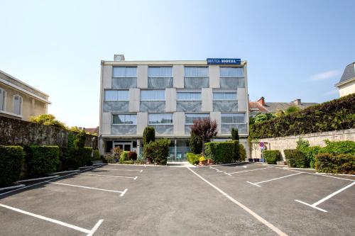 Bristol Logis Cit'Hotel Perigueux Centre - 출입구