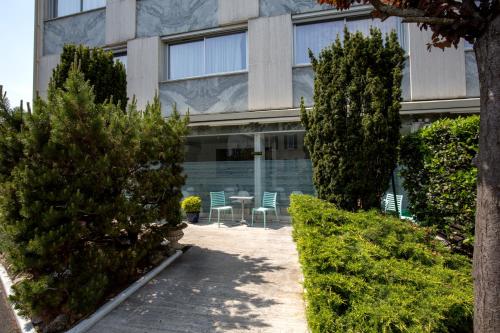 Bristol Logis Cit'Hotel Perigueux Centre - 출입구