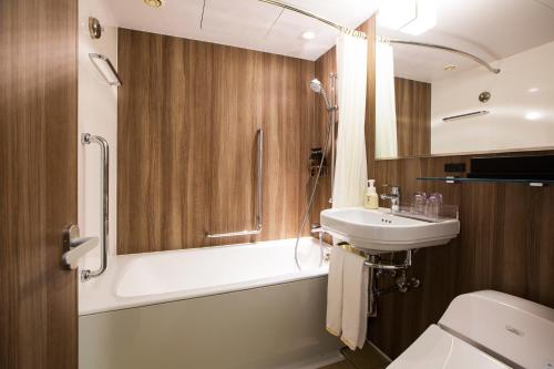 room detail thumbnail 1