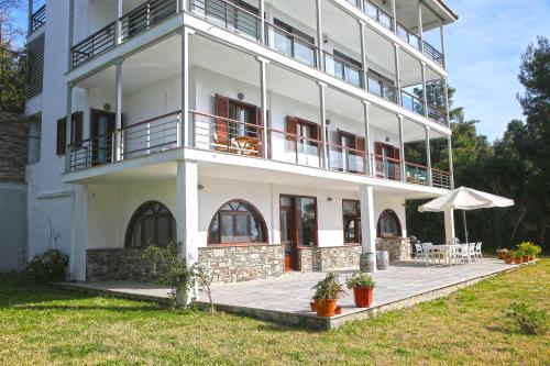  Romaric Mt. Garden House, Siviri in Siviri