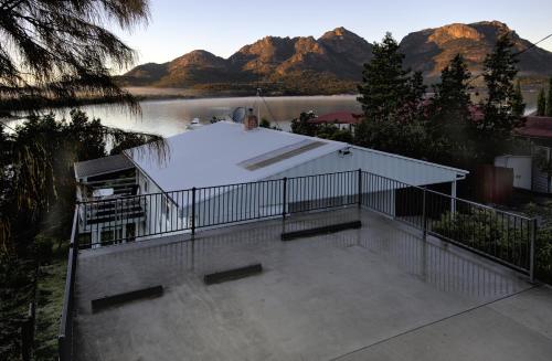 Freycinet Beachfront Retreat
