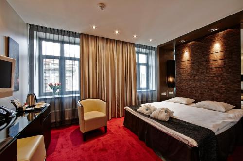 Superior Double or Twin Room image 1