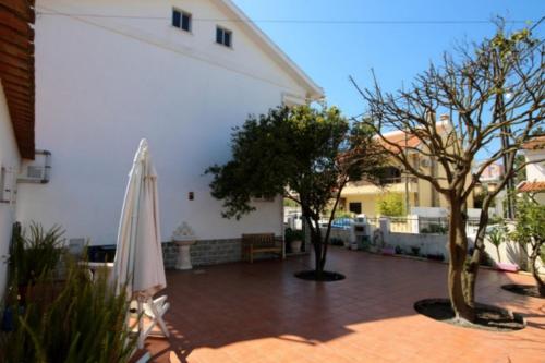  O Cantinho da Lau in Charneca