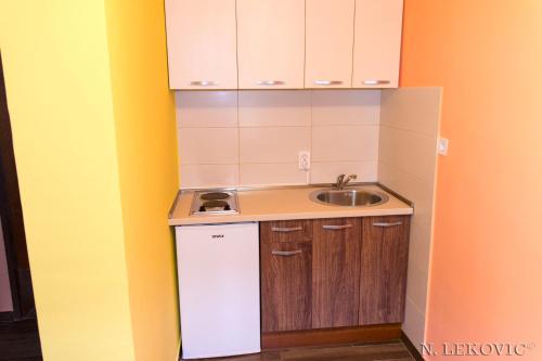 Guesthouse Bato - image 6