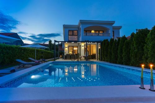 Luxury City Villa Trogir - Accommodation