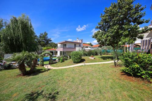 Apartments Mirakul - main image