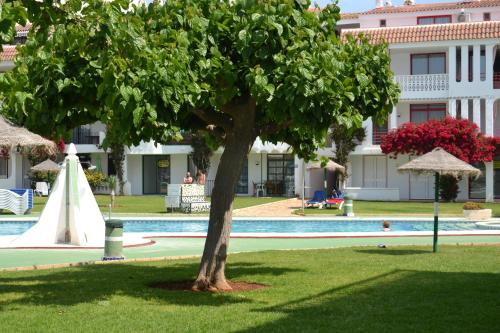 Apartments Kione Playa Romana Park - image 10