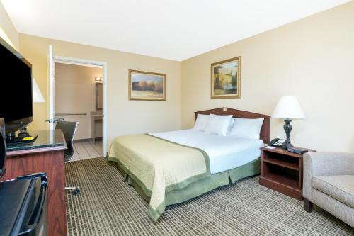 Baymont by Wyndham Easley/Greenville - main image