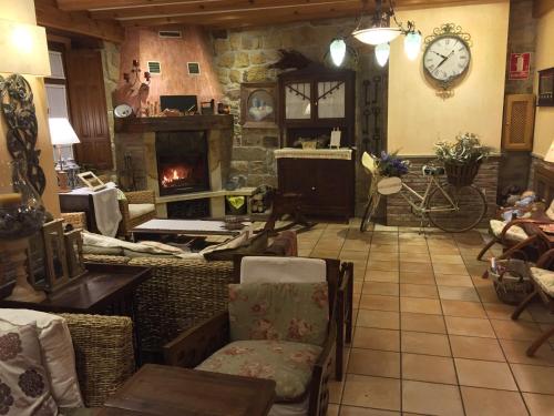 Family Room (3 Adults)