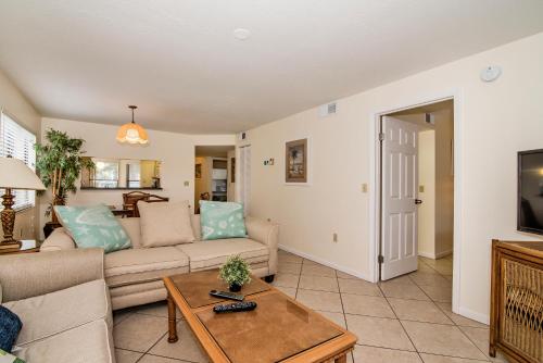 Shorewalk 2 Bedroom 2 Bathroom Near IMG And Bradenton Beach