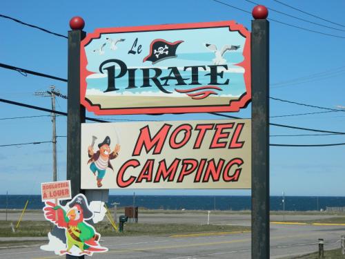 Le Pirate Motel et Camping