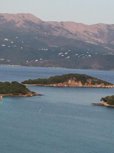 Oliver Studios – Ksamil, OR