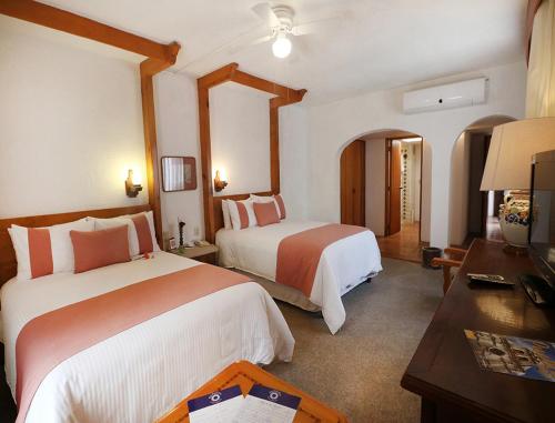 Double Room image 1