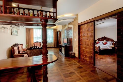 Suite image 10