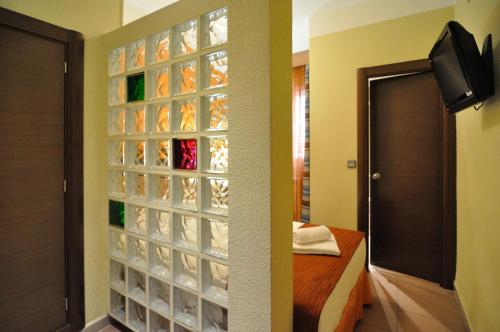 Single Room image 10