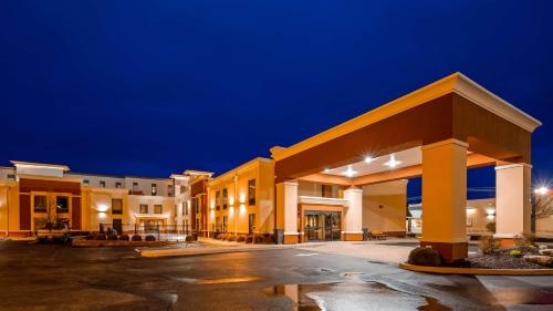Best Western Plus Parkway Hotel in Alton, USA
