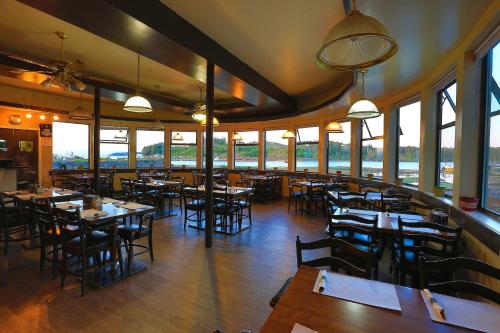 Restaurant, Glen Lyon Inn in Port Hardy (BC)