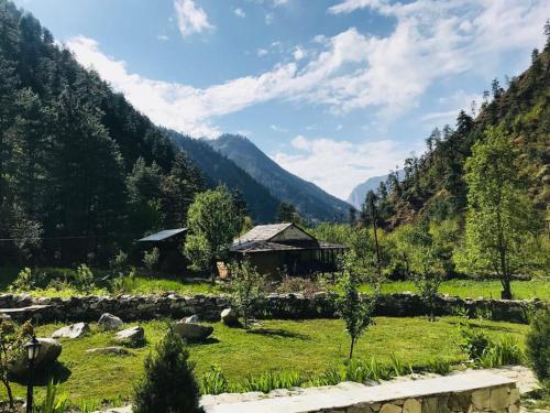 Tirthan Anglers' Retreat in Chippni