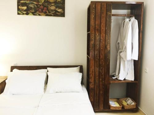 1 double bed