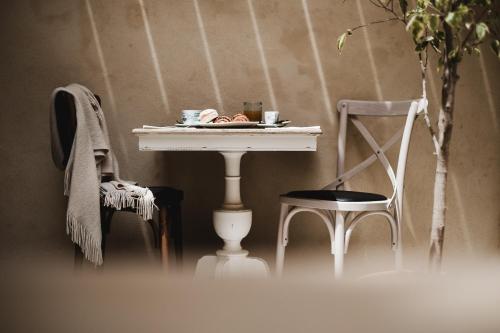 Talbot & Bons Bed & Breakfast - image 11