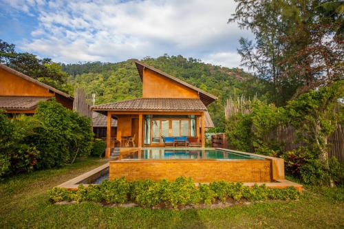Surrounding environment, Flora I Talay Resort near Khlong Prao Beach