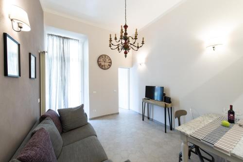 Lucia's home - image 2