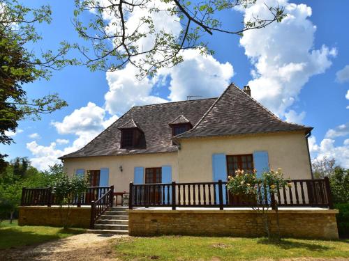 Cosy holiday home in Lantheuil with garden - Location saisonnière - Villefranche-du-Périgord